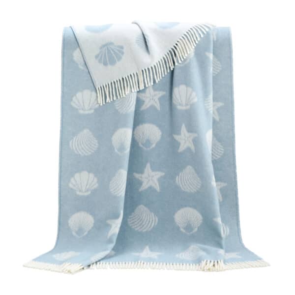 Woollen shell throw 