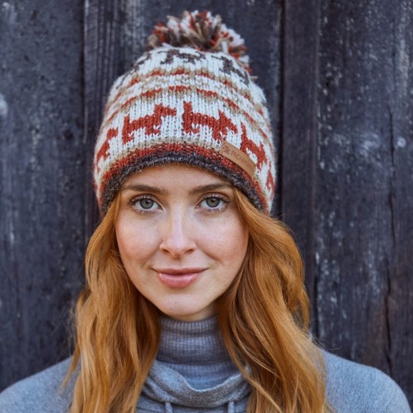 Walking the dog Fairtrade Bobble