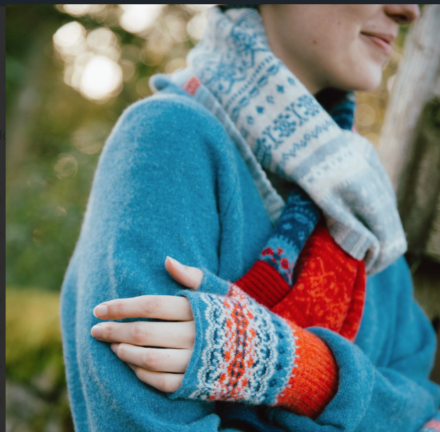 Blue Bella Fairlisle merino wool scarf 2