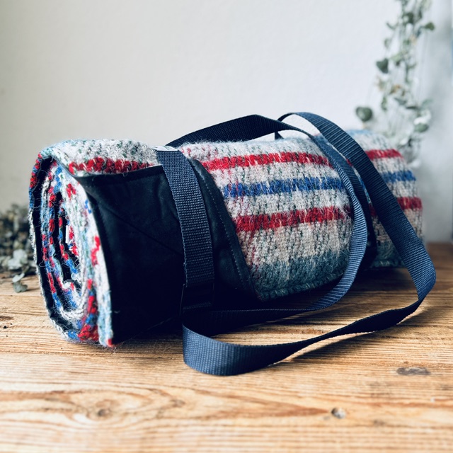' Sycamore Navy' Recycled Pure Wool Picnic Blanket